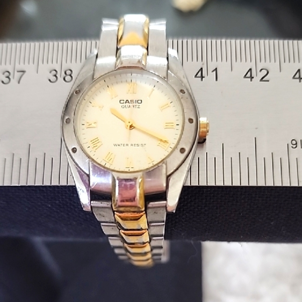 Casio Two-Tone Quartz Watch New Battery 7"